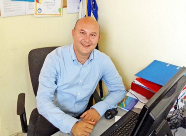 Δημοκρατία ή χάος;