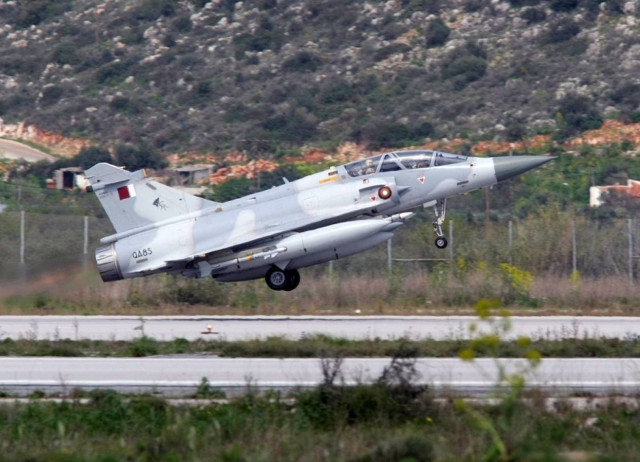 Καταριανά Μιράζ 2000-5 στους ουρανούς της Ελλάδας