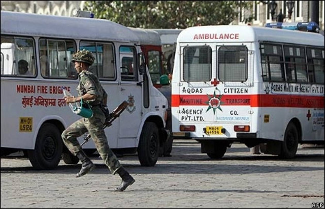 Ινδία: Επτά νεκροί από επίθεση σε αστυνομικό τμήμα