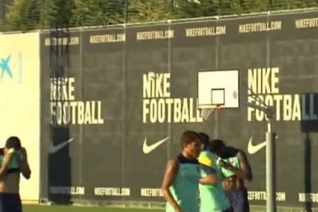 Έπαιξαν… ποδο-μπάσκετ! (video)