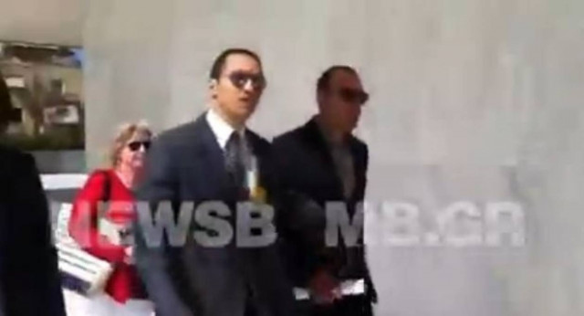 Κασιδιάρης έξω από τον Άρειο Πάγο: Ήρθαμε να παραδοθούμε (vid)