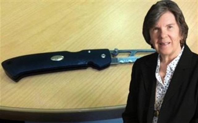 Σώθηκε χάρη σε μαχαίρι, στυλό και την ψυχραιμία ενός γιατρού