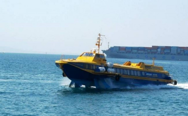 Πήγαν "ιπτάμενο δελφίνι" για συντήρηση και τους παρουσίασε βλάβη...