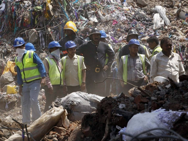 Ινδία: 25 οι νεκροί από την κατάρρευση κτηρίου