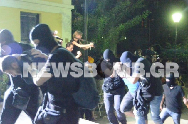 Στον Ανακριτή οι συλληφθέντες της Χρυσής Αυγής