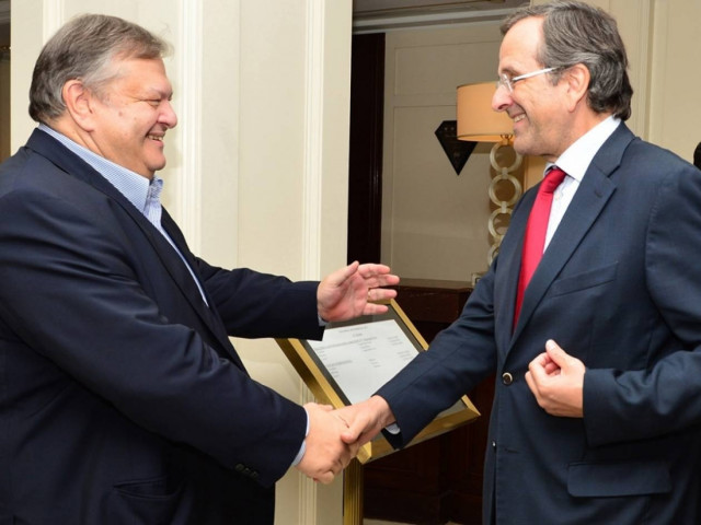 Αποκλείει εκλογές η κυβέρνηση