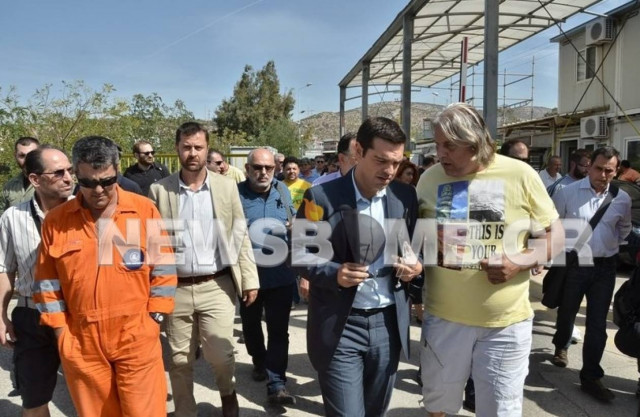 Στα Ναυπηγεία Σκαραμαγκά ο Αλ. Τσίπρας (pics-vid)