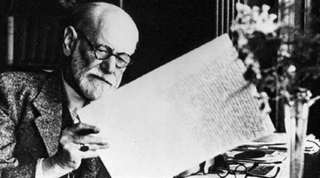 Ακούστε για πρώτη φορά τη φωνή του Φρόιντ (video)