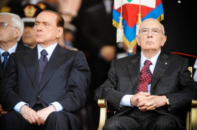 Ο Μπερλουσκόνι κατηγορεί τον Ναπολιτάνο για τη δικαστική καταδίκη του