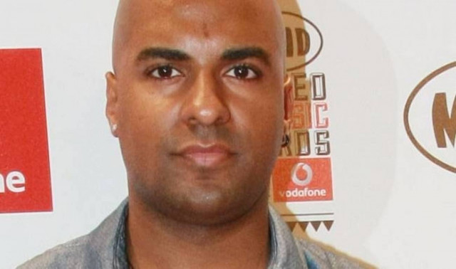 «Ο χώρος είναι αρκετά ψεύτικος, όπως όλος ο κόσμος του θεάματος»