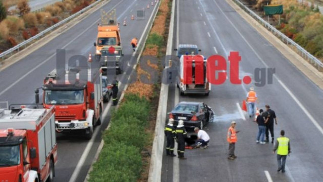 Σύγκρουση στρατιωτικού οχήματος με ΙΧ-Τέσσερις τραυματίες