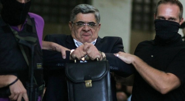 Ν. Μιχαλολιάκος:«...Μα ένα μικρό κλεφτόπουλο δεν λέει να προσκυνήσει»