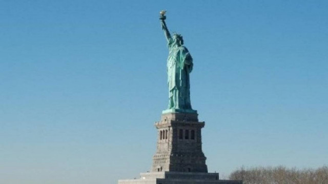 Κλειστά τα μνημεία στις ΗΠΑ