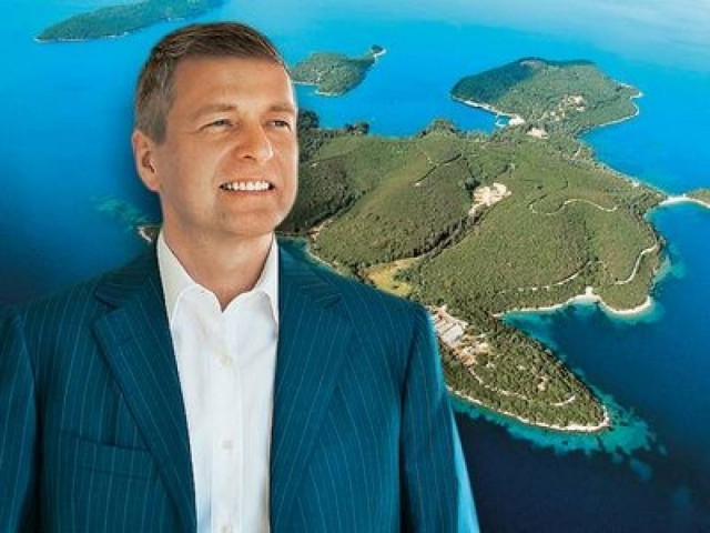 Ο Ριμπολόβλεφ έκανε αγιασμό στο Σκορπιό