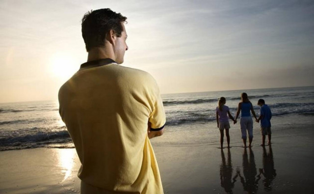 Καταστροφικές οι συνέπειες του διαζυγίου για τους άνδρες