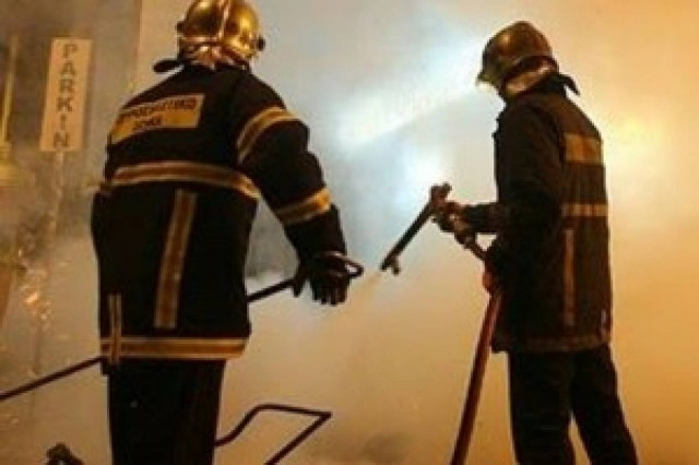 Μεταξουργείο: Πυρκαγιά σε αποθήκη χαρτικών