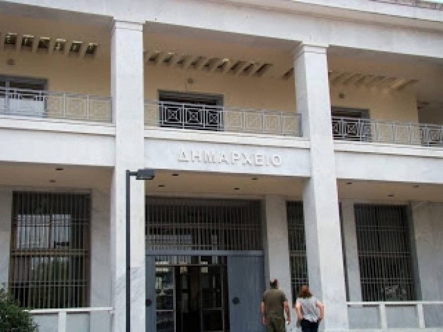 Δήμος Θράκης: Ξοδεύει 1.880 ευρώ για...κουρτίνες!