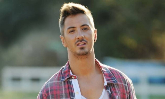 Ο Νίκος Γκάνος κάνει… κρίκους