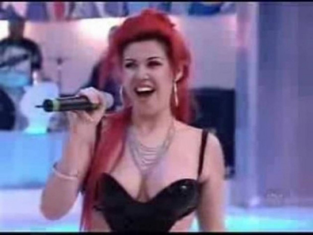 Βίντεο: Η γυναίκα με την πιο τσιριχτή φωνή