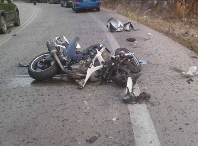 Λαμία: 76χρονος οδηγός «διεμβόλισε» 33χρονη δικυκλίστρια