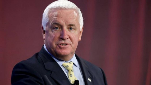 Αμερικανός κυβερνήτης συγκρίνει την ομοφυλοφιλία με την αιμομιξία