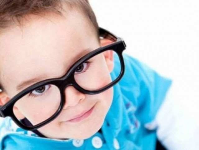 Τι σημαίνει αν έχεις μικρά δάχτυλα ή μικρά αυτιά;