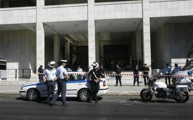 Χρυσή Αυγή: 3 προσαγωγές και μία σύλληψη -  Παρούσα και η Ουρανία