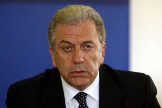 Συνάντηση Αβραμόπουλου-Μπαγίς σε λίγη ώρα