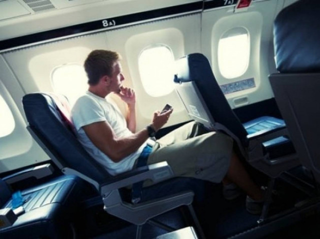 Υπάρχει ασφαλέστερη θέση στο αεροπλάνο;