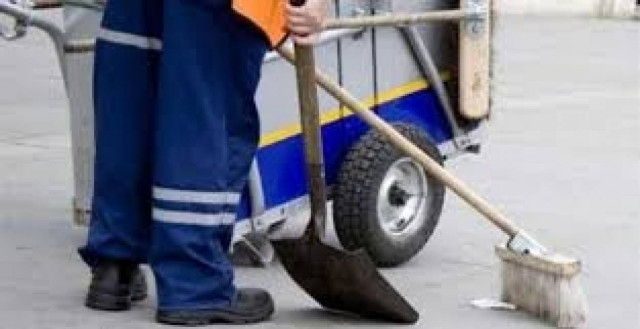 Μαζικές απολύσεις στους Δήμους-Σε ιδιώτες η καθαριότητα