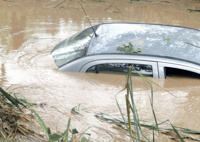 Ιταλία: Μια νεκρή και τρεις αγνοούμενοι από την κακοκαιρία