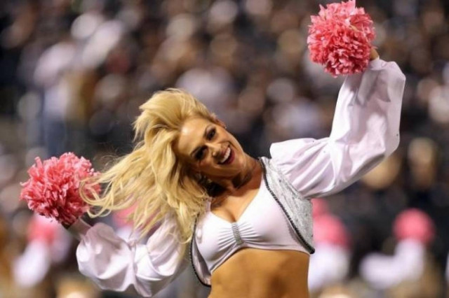 Cheerleaders στα ροζ (photos)