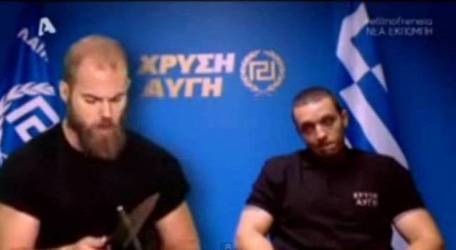 H πρεμιέρα της Ελληνοφρένειας! Σατίρισαν Χρυσή Αυγή και Κασιδιάρη!