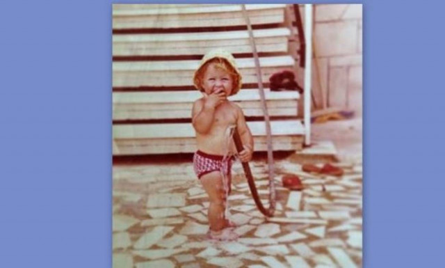 Μήπως σας θυμίζει κάποιον τραγουδιστή;