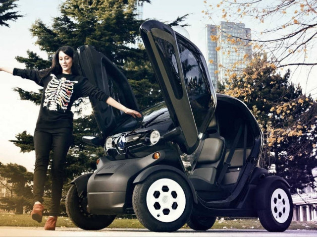 Η Renault κάνει στροφή στα υβριδικά