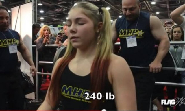 Απίστευτο! 13χρονη κοπέλα σηκώνει 110 κιλά! (βίντεο)