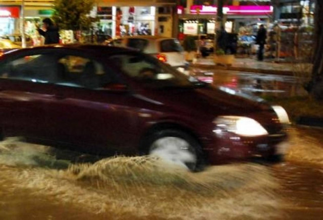 Πάτρα: «Καλημέρα» με καταιγίδα και πλημμύρες