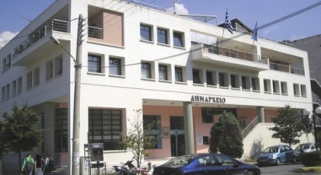 Κόρινθος: Άγνωστοι γέμισαν με νερό το δημαρχείο της πόλης