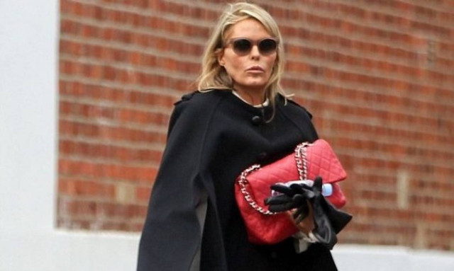 Μετά την Τζολί και άλλη διάσημη μαμά με καρκίνο υπεβλήθη σε εγχείρηση!