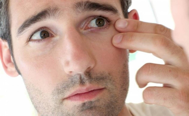 Οι 8 πλαστικές επεμβάσεις που "προτιμούν" οι άνδρες