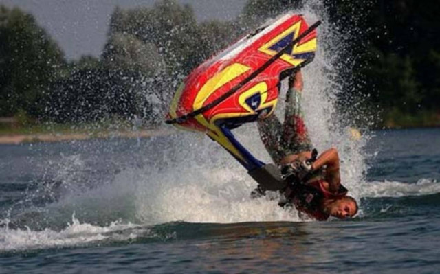 Όταν ο φακός πετυχαίνει την κατάλληλη στιγμή γίνονται θαύματα… (pics)