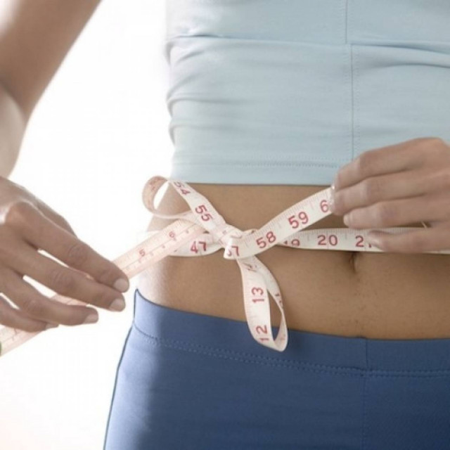 Ένα έξυπνο κόλπο για να αδυνατίσετε χωρίς να κάνετε δίαιτα