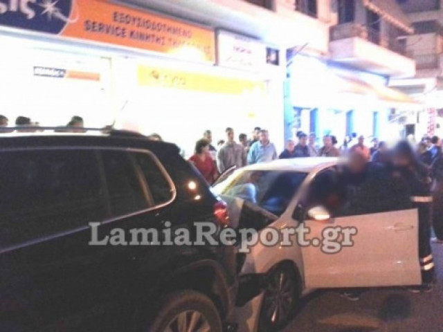 Λαμία: Γυναίκα οδηγός πάτησε γκάζι αντί για φρένο...