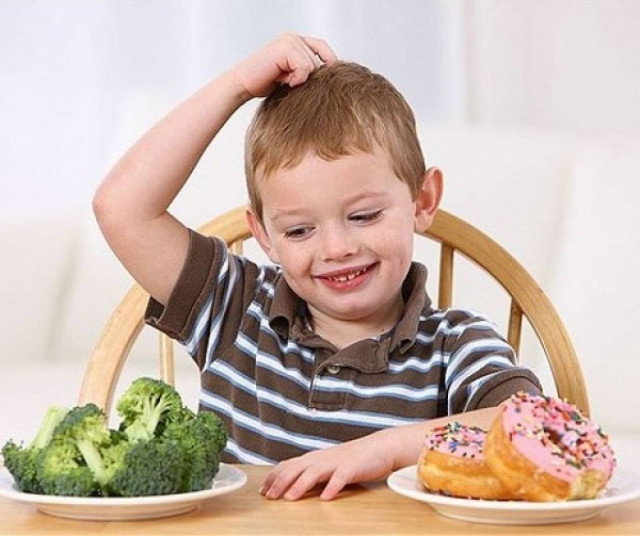 Τα βασικότερα λάθη που κάνουν οι μαμάδες στη διατροφή των παιδιών τους