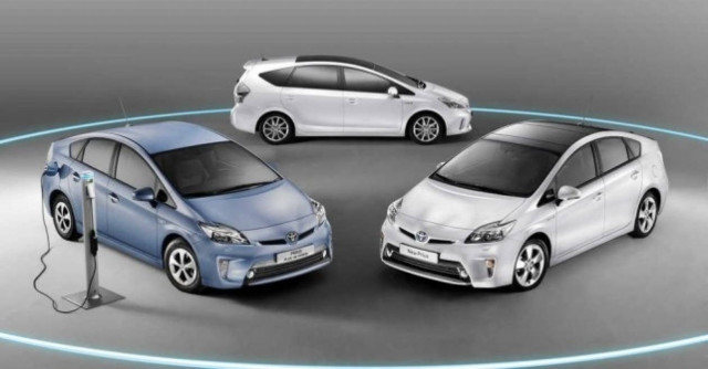 ΤΟΥΟΤΑ: Επιμένει στα υβριδικά. Νέο Prius το 2015