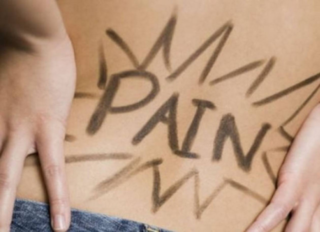 Πόνος στη μέση: Τι μπορείτε να κάνετε για να ανακουφιστείτε άμεσα!