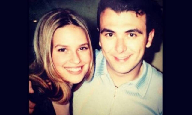 Flashback: Η Σίσσυ Χριστίδου ποζάρει με τον Αντώνη Ρέμο πριν 16 χρόνια