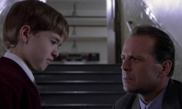 Δείτε πώς είναι σήμερα το αγοράκι από την ταινία «Έκτη Αίσθηση»!