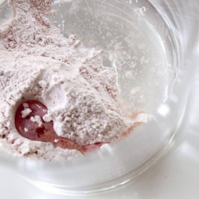 Φτιάξτο μόνη σου: Φυσική μάσκα για σύσφιξη!