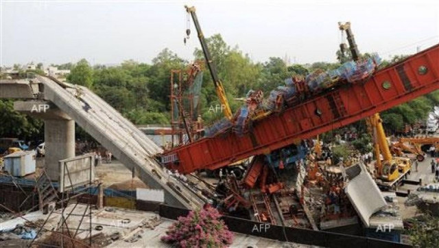 Κίνα:11 αγνοούμενοι από κατάρρευση γέφυρας στην Κίνα